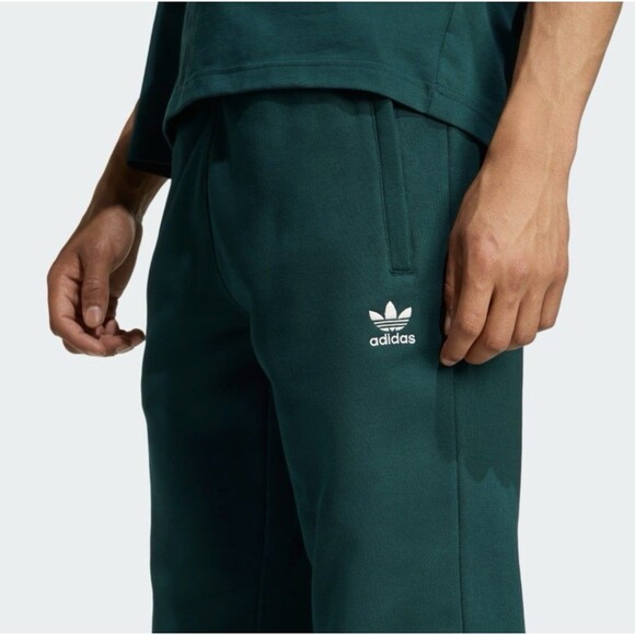 adidas Men’s Trefoil Essentials Pants Size Large Aurora Ivy - New With Tags - Picture 3 of 10